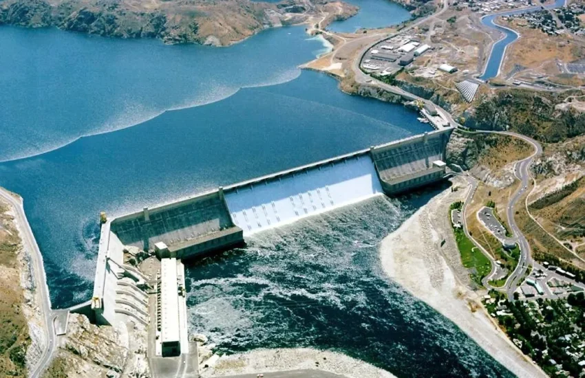 Grand Coulee Dam is an important water resource engineering project