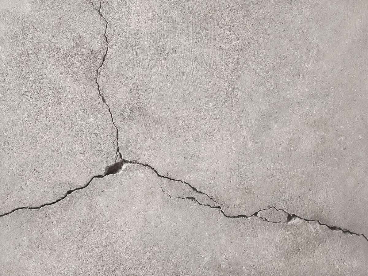 Concrete cracks